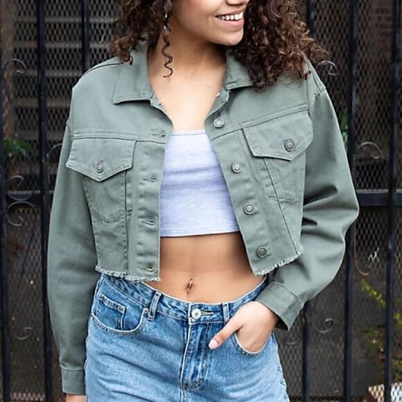 NWT Miss guided cropped raw edge green jean jacket size small - Picture 1 of 7